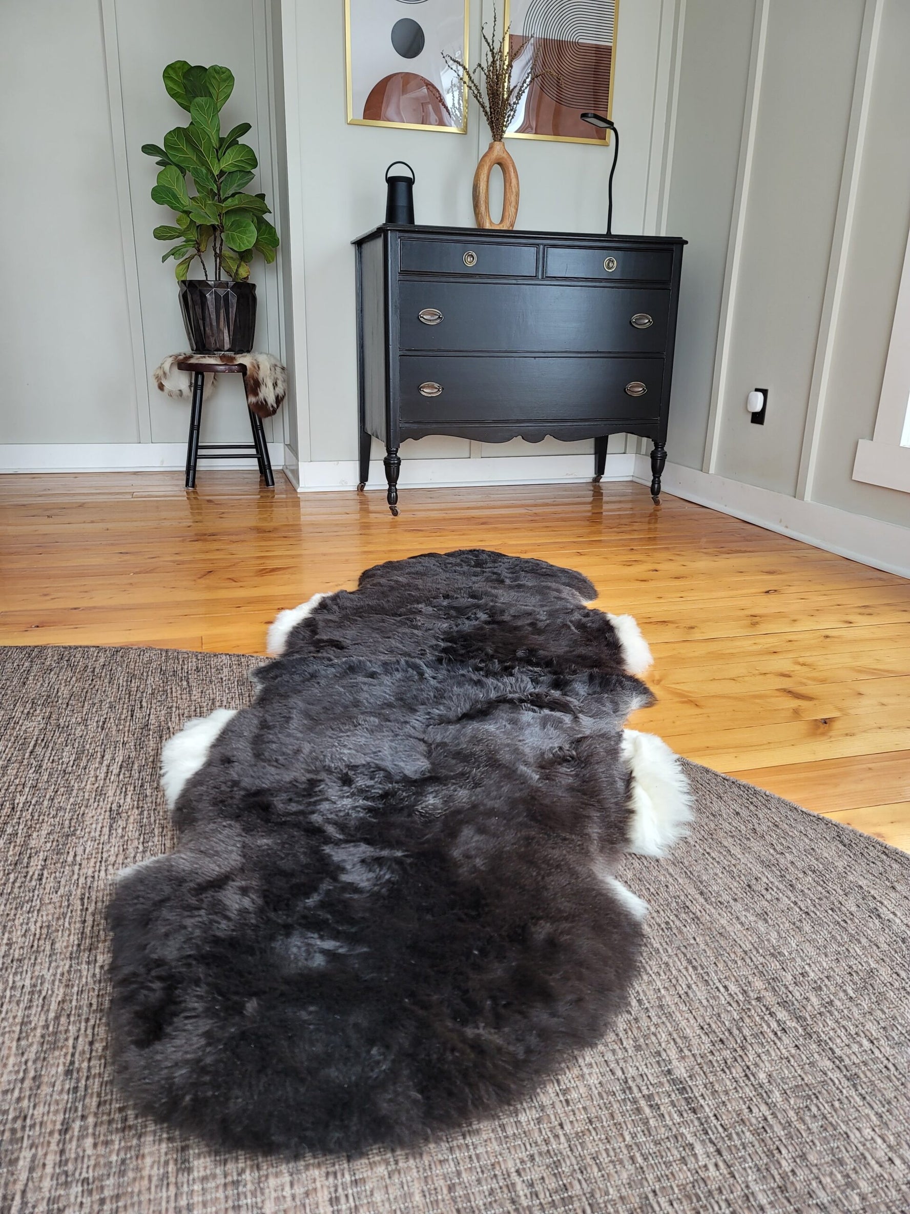 Sleek Black Shorn Icelandic Lambskin Double – Sewn in the USA