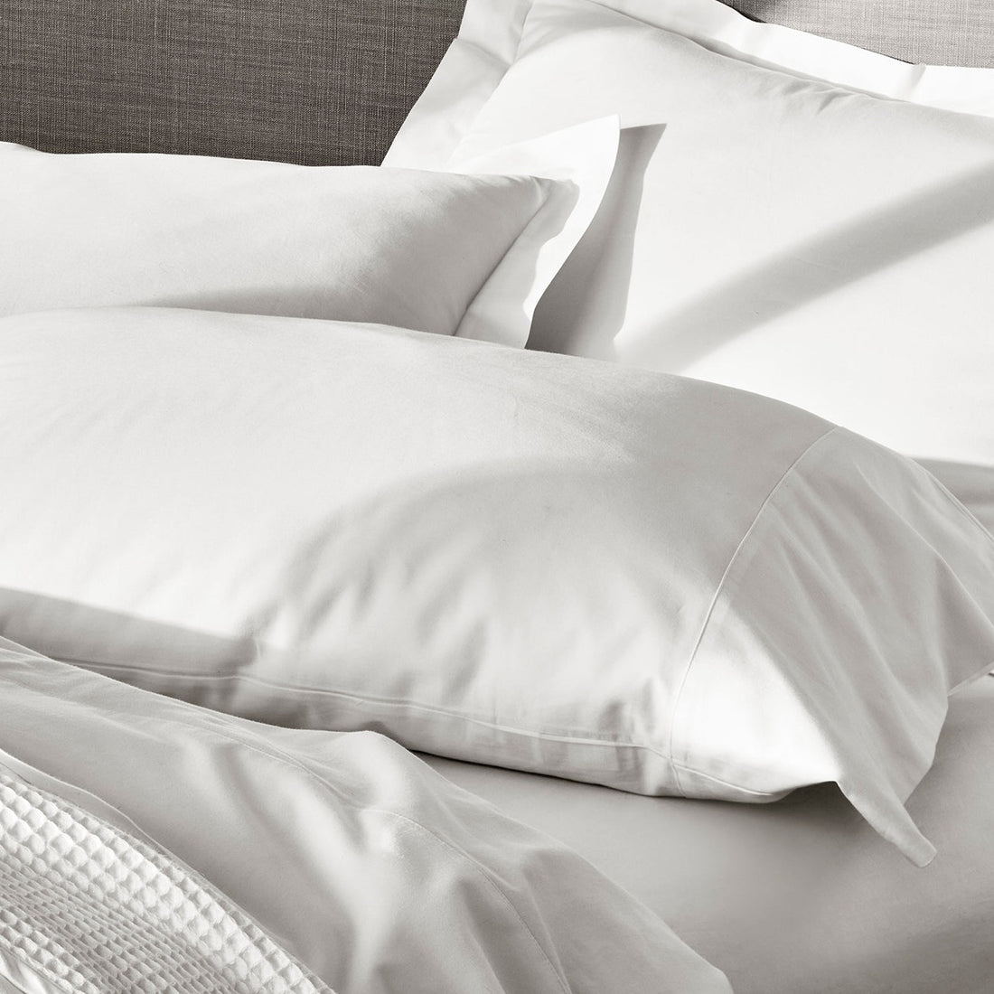 Signature Pillowcase Set | Timeless Organic Elegance