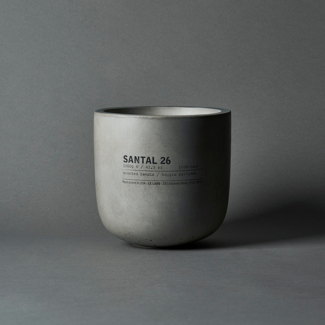 SANTAL 26 | Large Concrete Candle